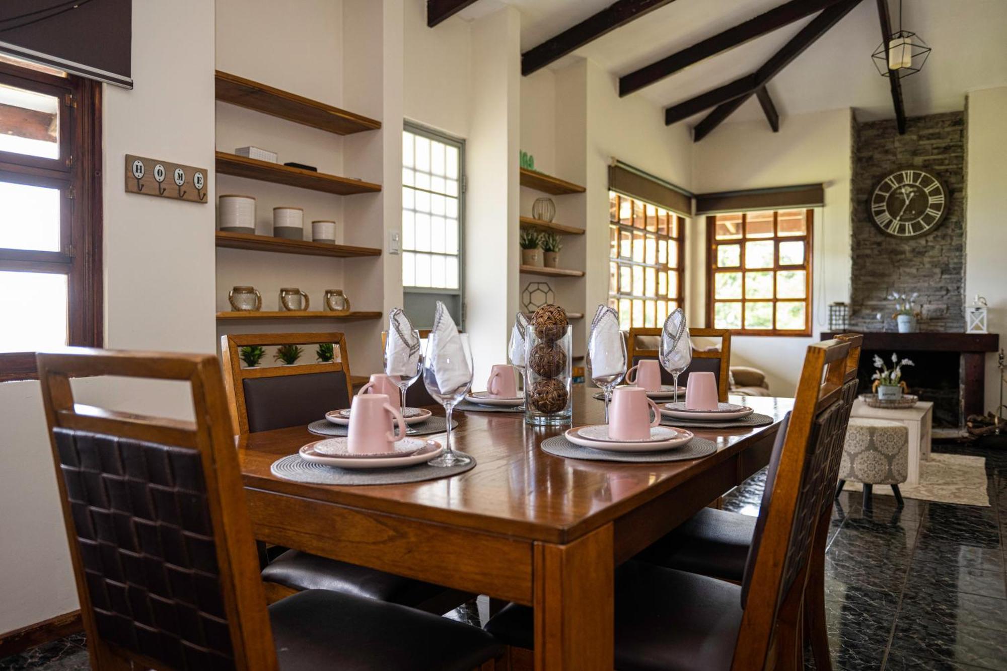 Country House, Cozy Fireplace And An Amazing View Cartago Eksteriør bilde